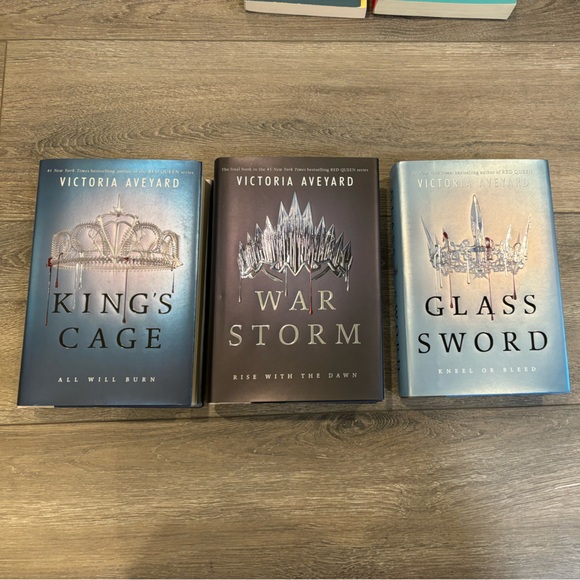 Brand new never read Red Queen series books #2, #3, & #4. - Picture 2 of 8